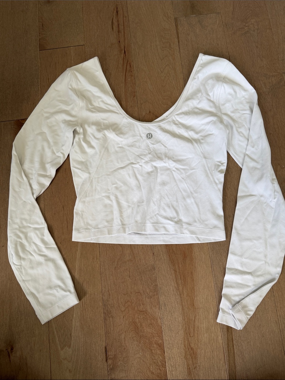 lululemon athletica White Long-Sleeve Scoop Crop Top size 4
